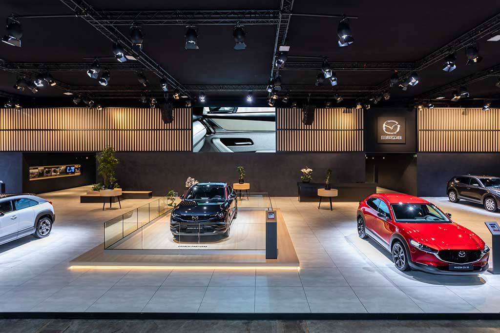 Stand for Mazda at Autosalon, Brussels by com2com