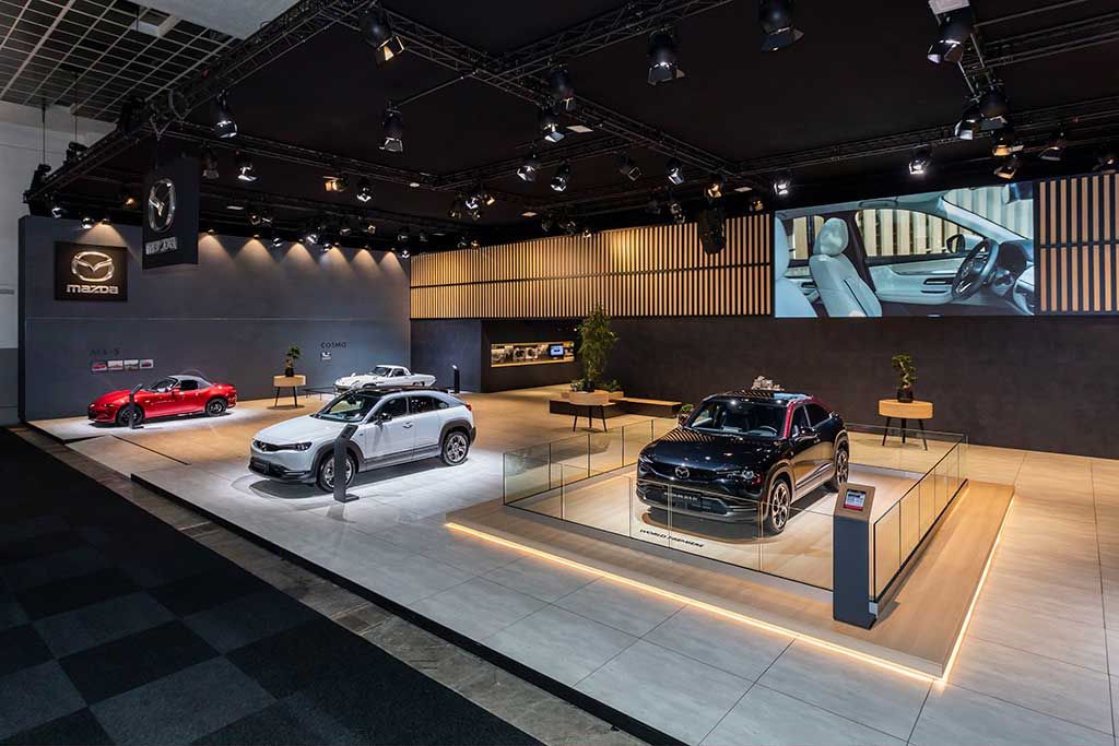 Stand for Mazda at Autosalon, Brussels by com2com